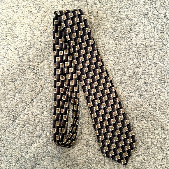 Kid’s Tie - Picture 1 of 2